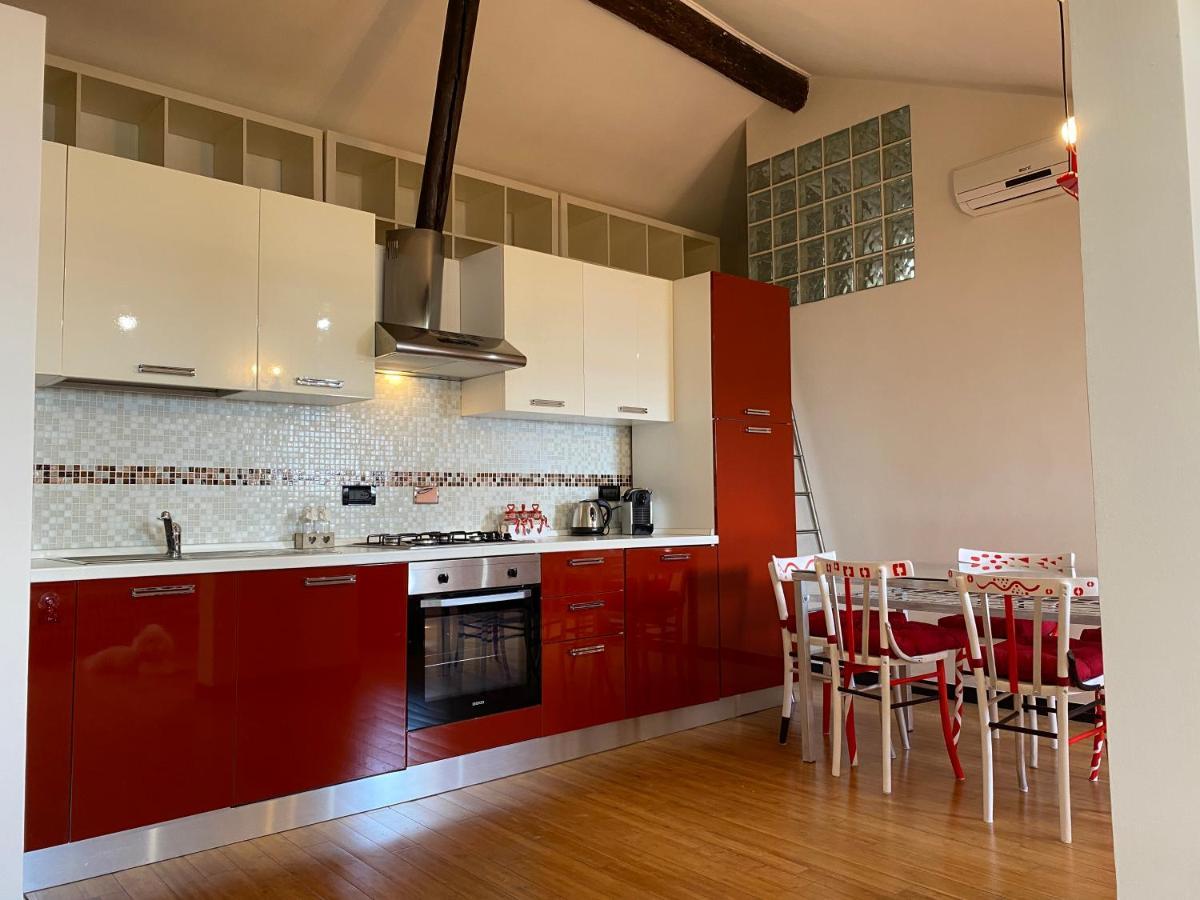 La Casa Dei Sogni Di Dory Apartment Genoa Exterior photo